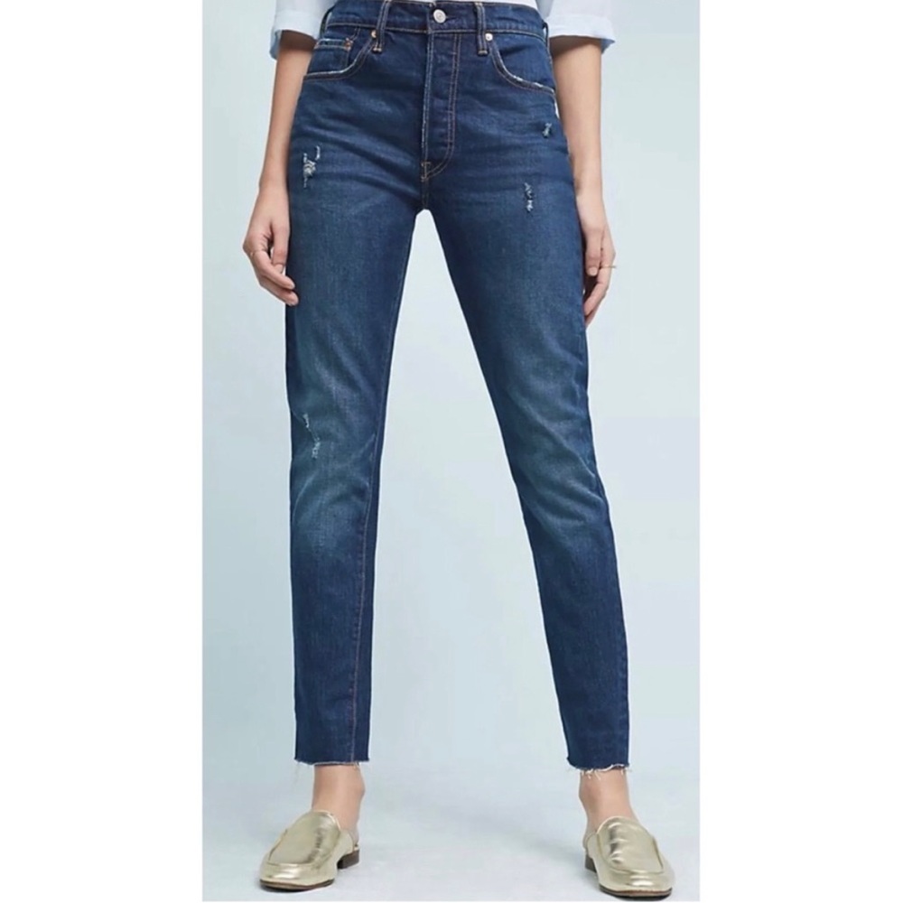 COPY - Levis 501 with minimal distressing, size 30 x 30.